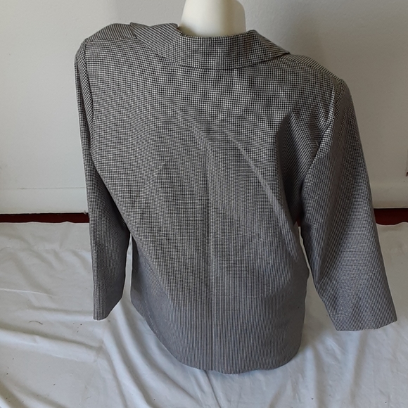 Bea Classics Blazer - Picture 3 of 3